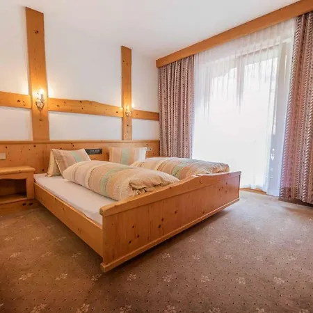 Penzion Garni Pfandl 3*